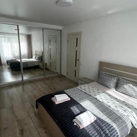 Нова 2Х Кімнатна В Центре Apartment Rivne Luaran gambar